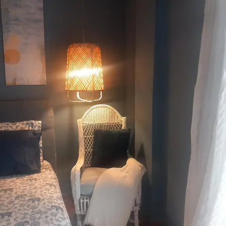 Stylish Koukaki Apartment Near Metro & Acropolis アテネ
