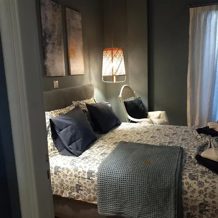 Stylish Koukaki Apartment Near Metro & Acropolis *